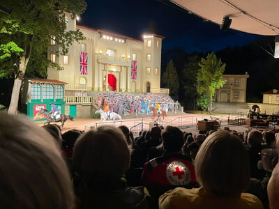 Theaterfahrt nach &Ouml;tigheim