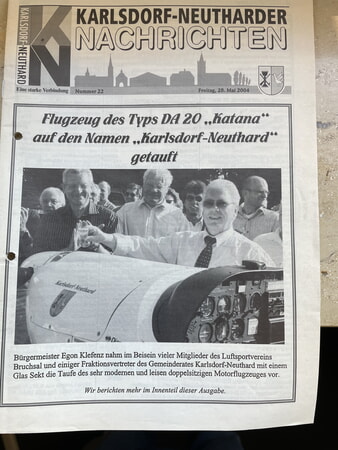 Die Karlsdorf-Neutharder Nachrichten berichteten im Mai 2004 über das Ereignis