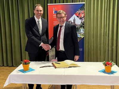 Eintrag ins Goldene Buch