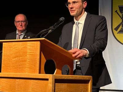 Verpflichtung des neugew&auml;hlten B&uuml;rgermeisters Dr. Gunter Carra