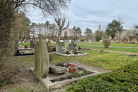 &Uuml;berpr&uuml;fung von Grabmalen